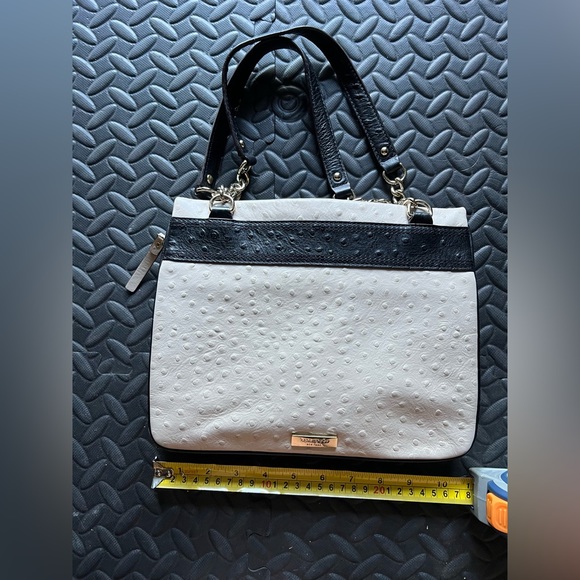 Kate Spade NY purse - Picture 2 of 3